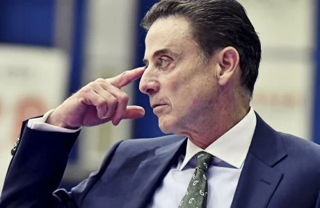 «Βόμβα» από Πιτίνο: Αν ο Αντετοκούνμπο πάει στους τελικούς του ΝΒΑ δύσκολο να έρθει στο Προολυμπιακό